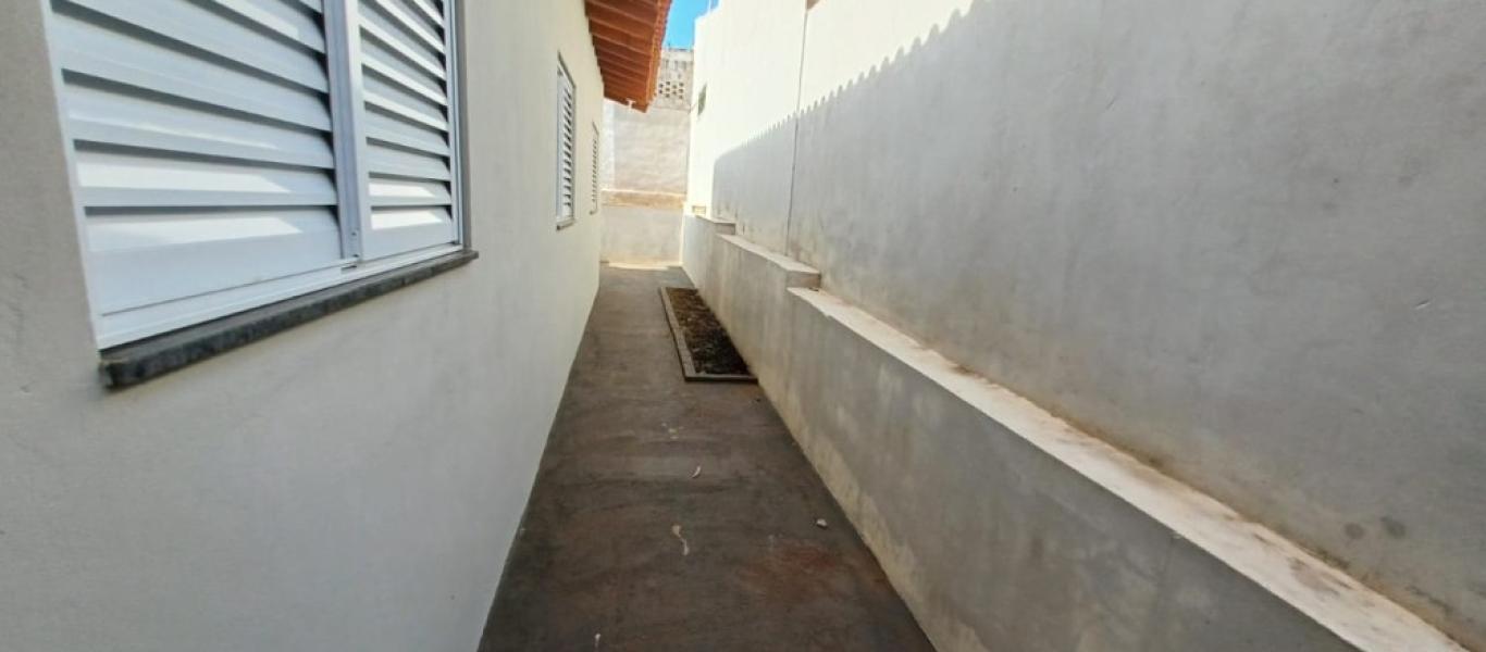 CASA NA Vila Cambuí em Assis