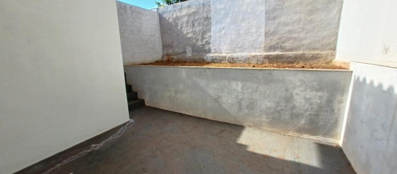 CASA NA Vila Cambuí em Assis