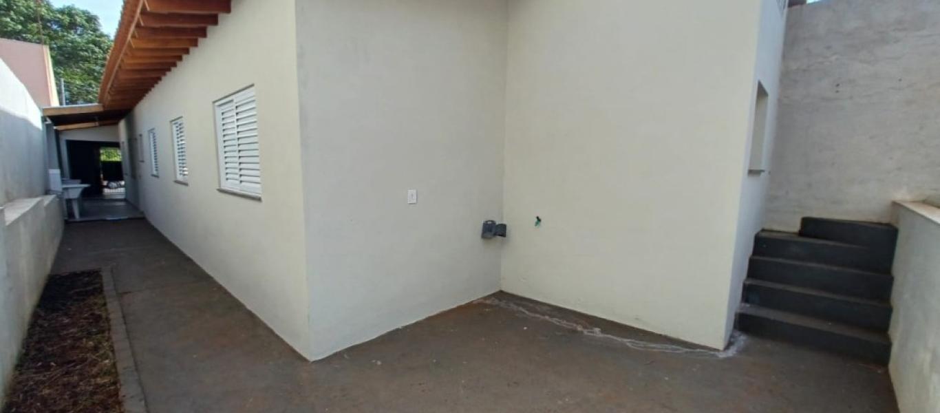 CASA NA Vila Cambuí em Assis