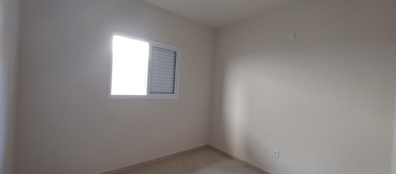 CASA NA Vila Cambuí em Assis