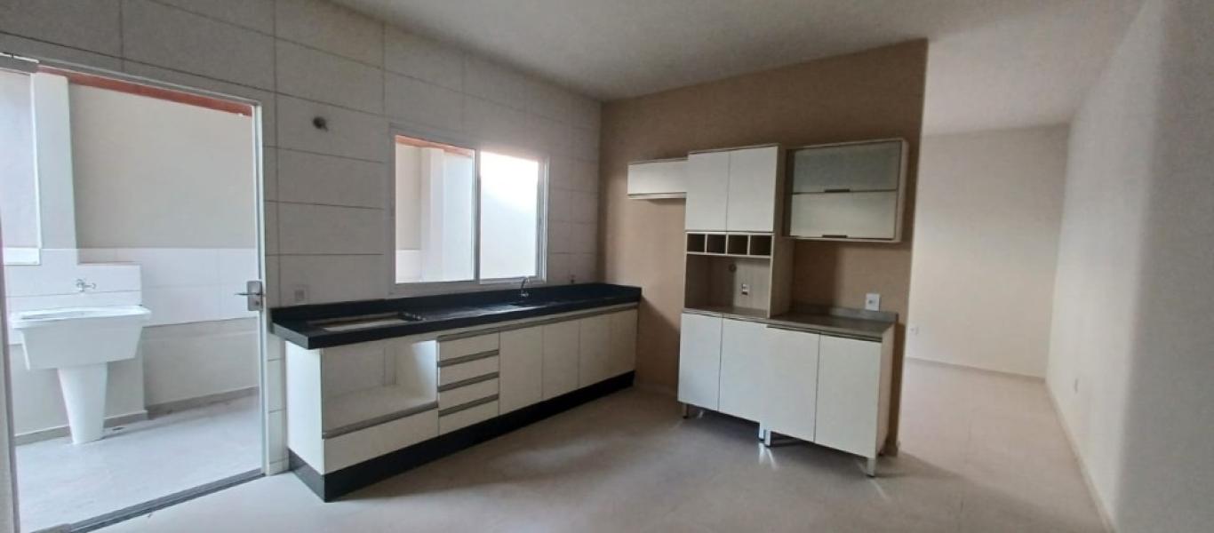 CASA NA Vila Cambuí em Assis