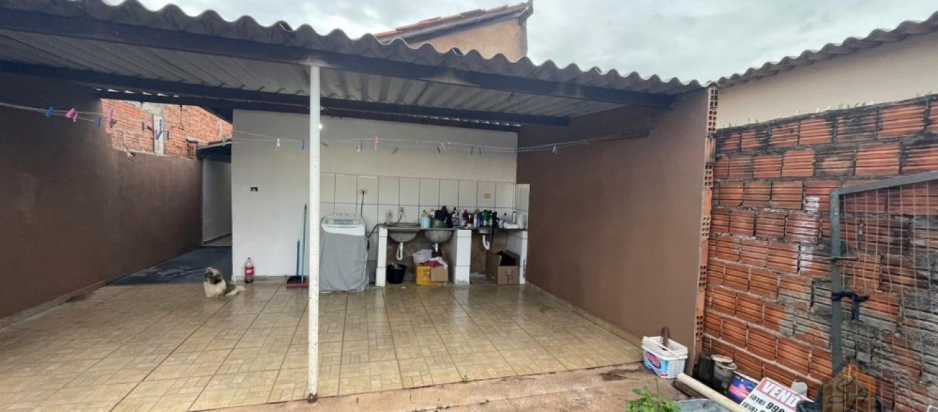 CASA NA Vila Progresso em Assis