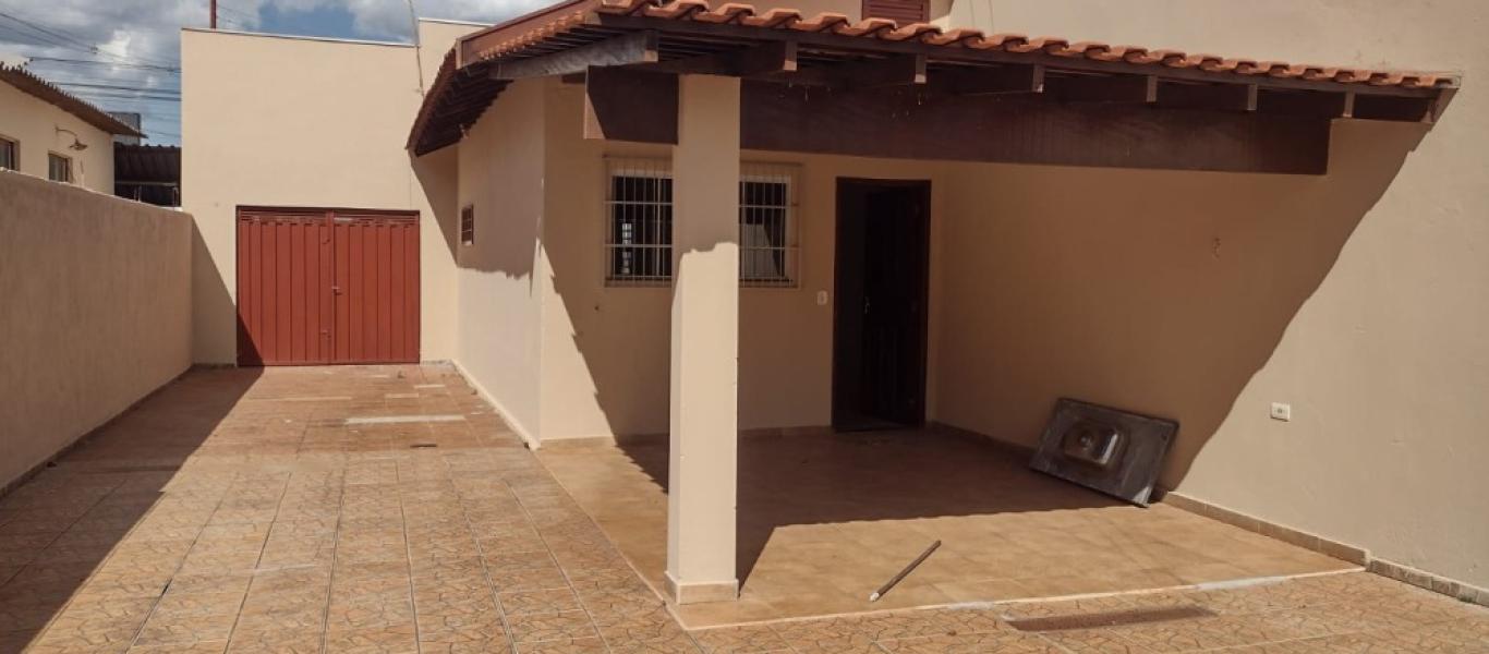 CASA NO Parque Universitário em Assis