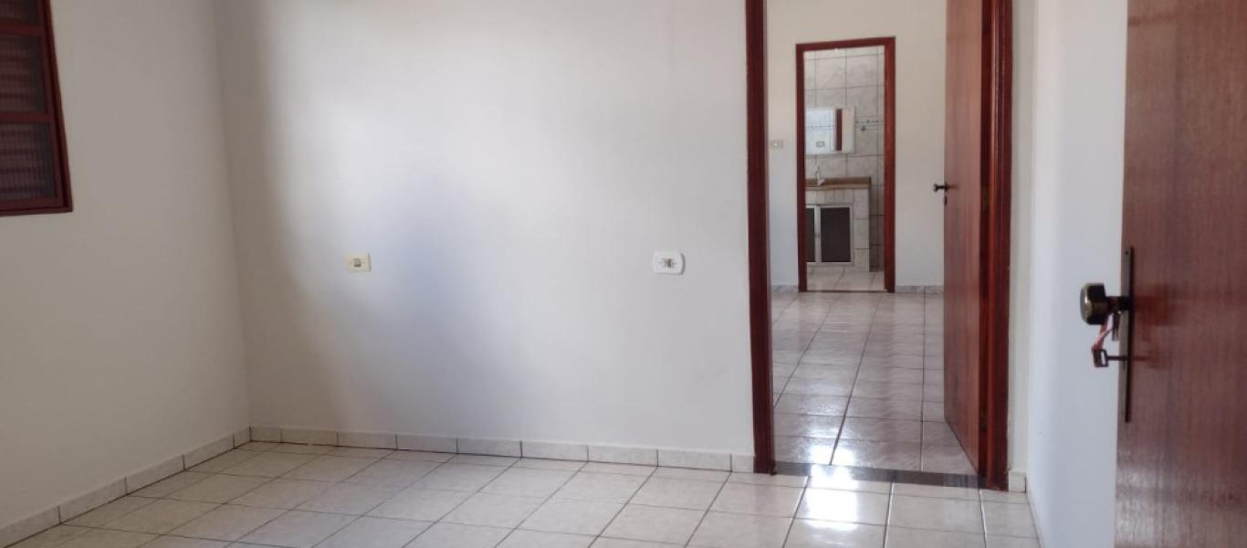 CASA NO Parque Universitário em Assis