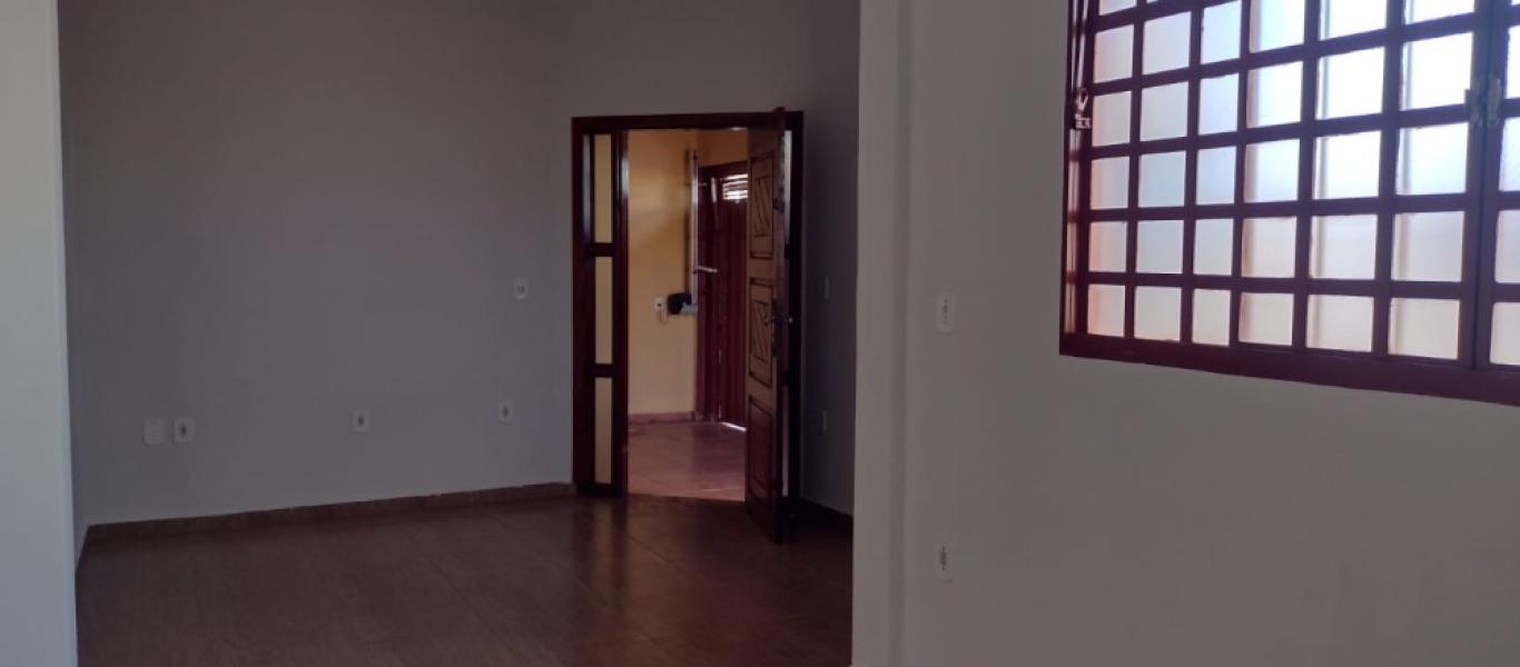 CASA NO Parque Universitário em Assis