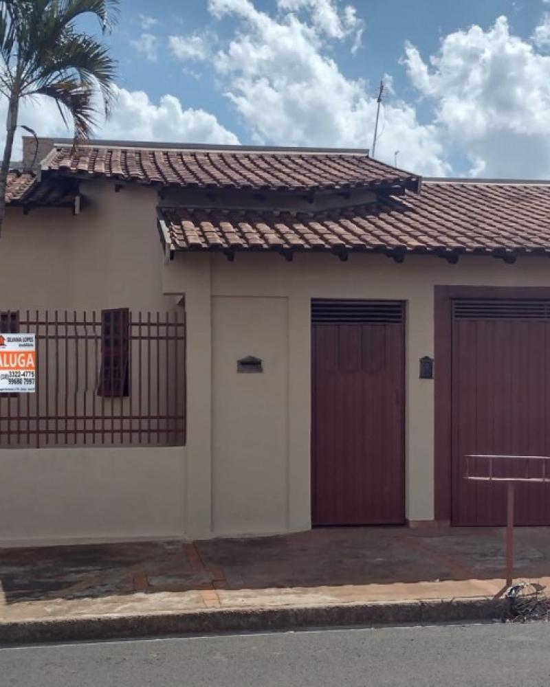 CASA NO Parque Universitário em Assis