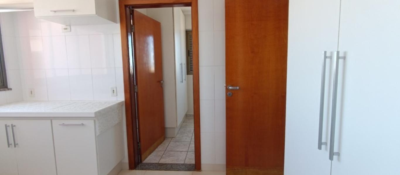 APARTAMENTO NA Centro em Assis