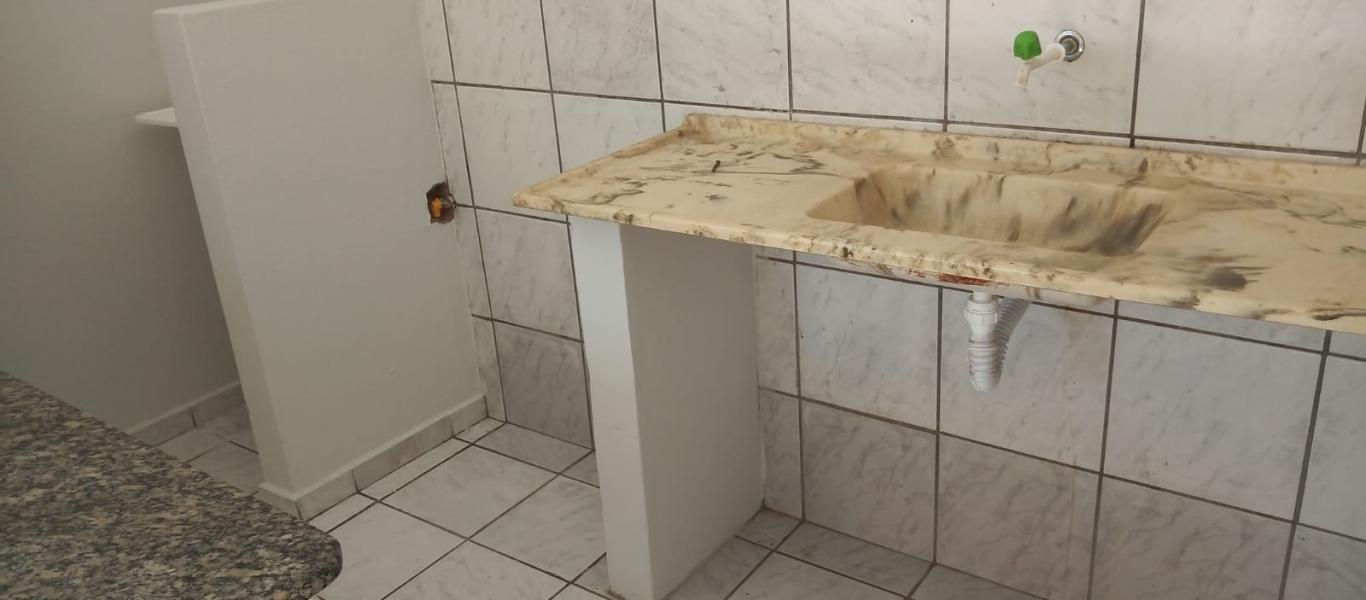 KITNET NA Vila Tênis Clube em Assis