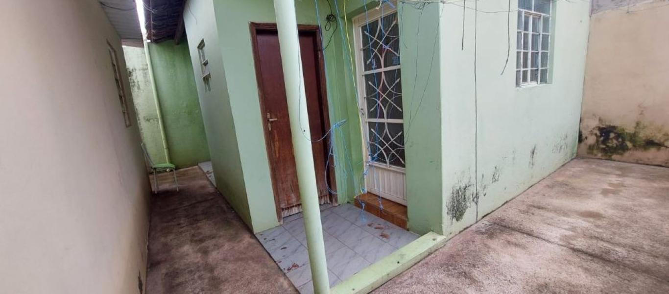 CASA NA Vila Central em Assis