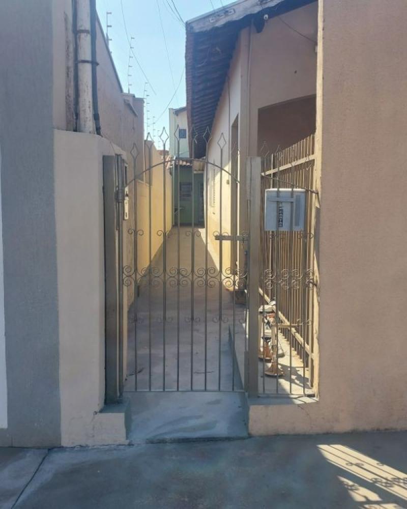 CASA NA Vila Central em Assis