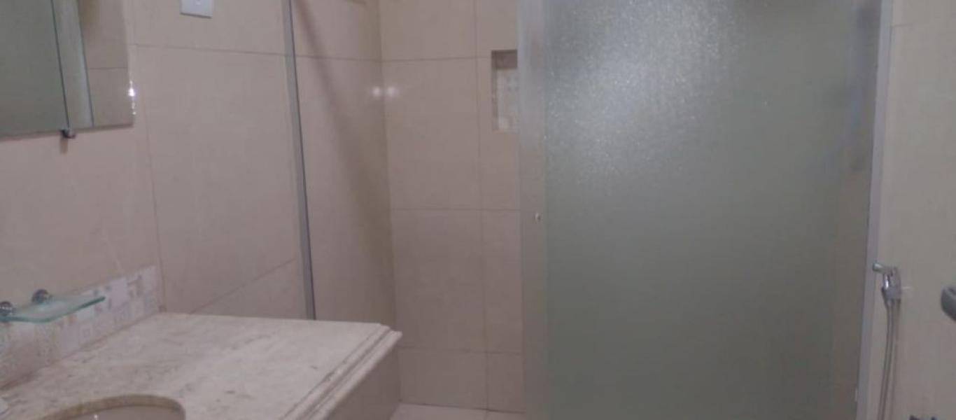 CASA NA Vila Central em Assis