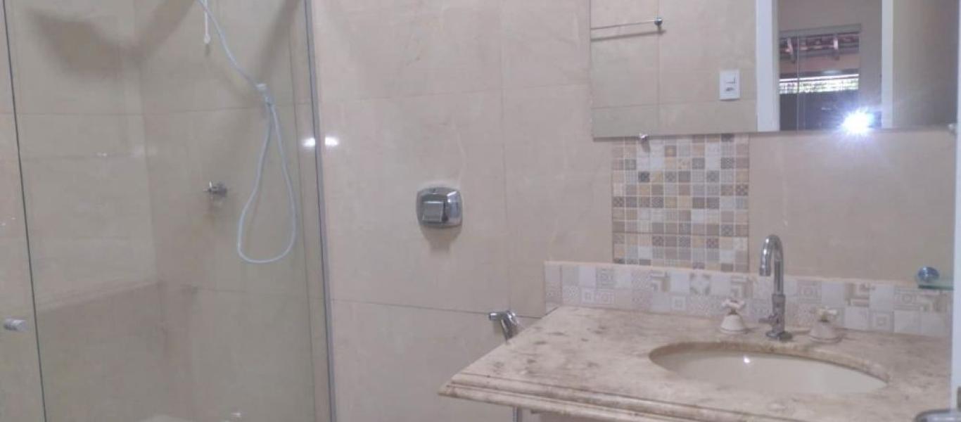 CASA NA Vila Central em Assis