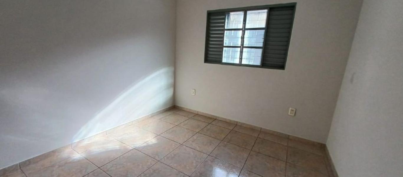 CASA NA Vila Xavier em Assis