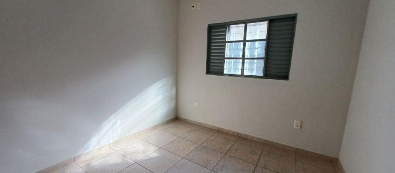 CASA NA Vila Xavier em Assis