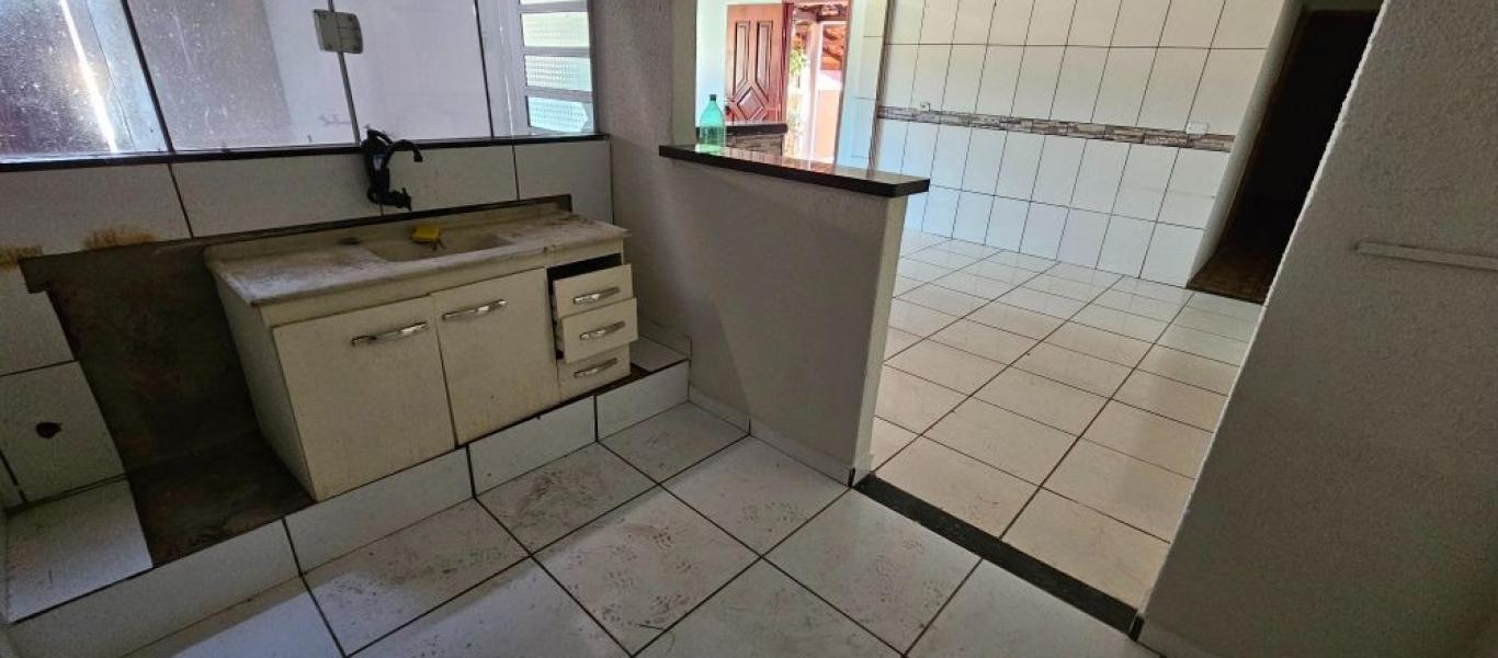 CASA NO Parque Universitário em Assis