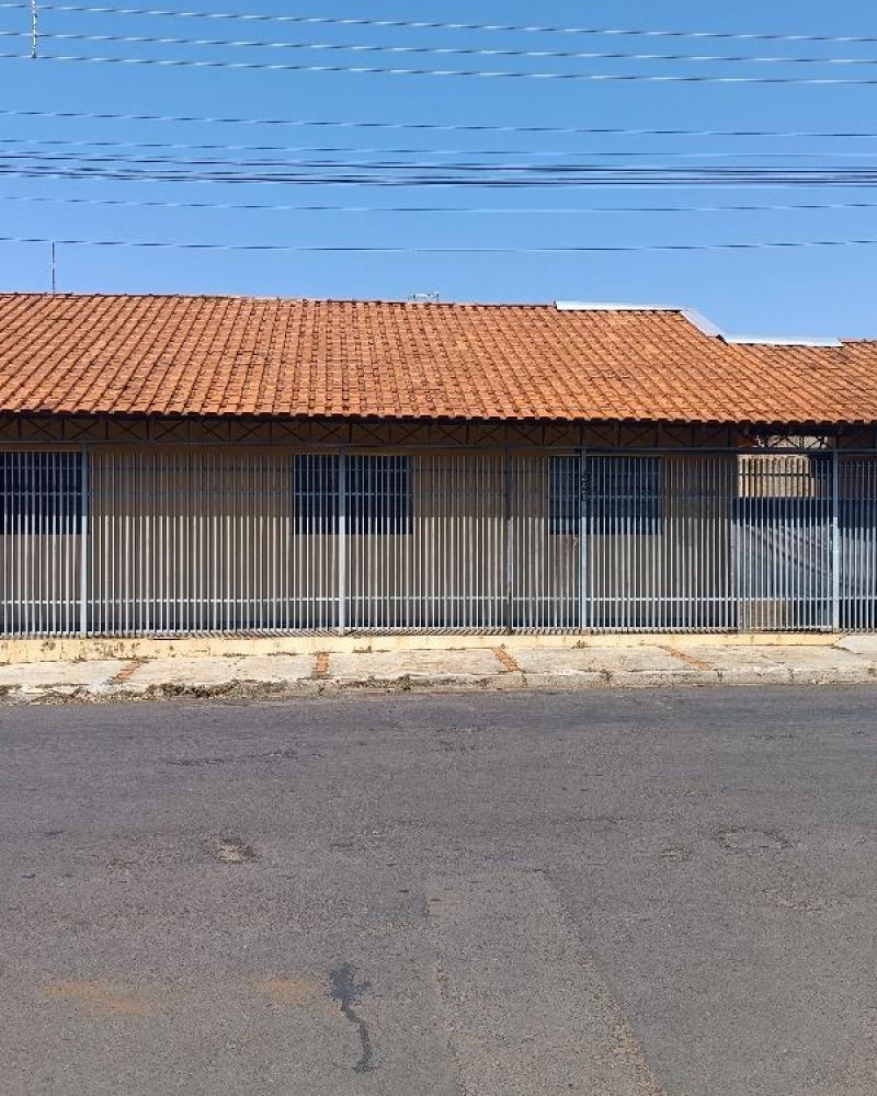 CASA NA Vila Rodrigues em Assis