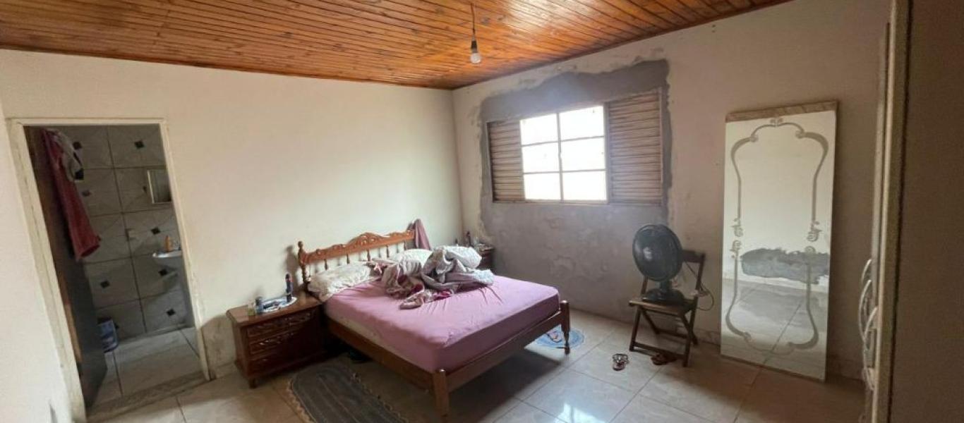 CASA NA Vila Ribeiro em Assis