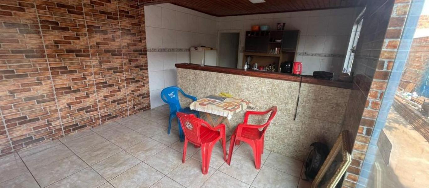 CASA NA Vila Ribeiro em Assis