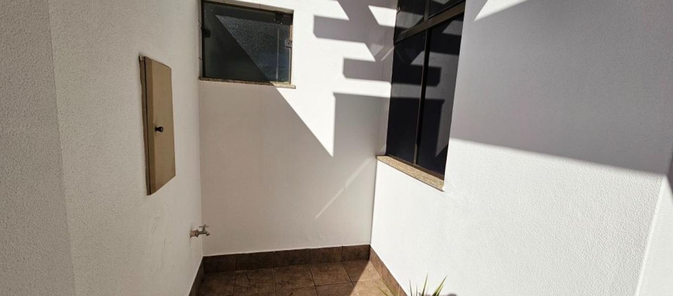 CASA NO Jardim Monte Carlo em Assis