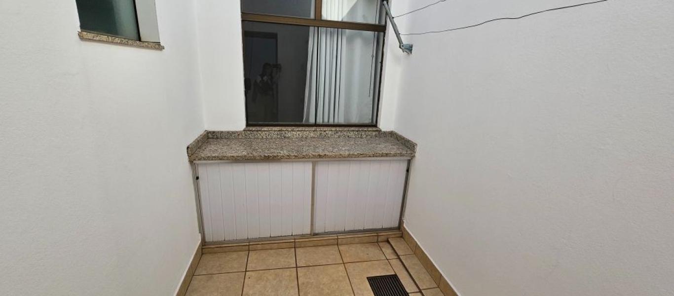 CASA NO Jardim Monte Carlo em Assis