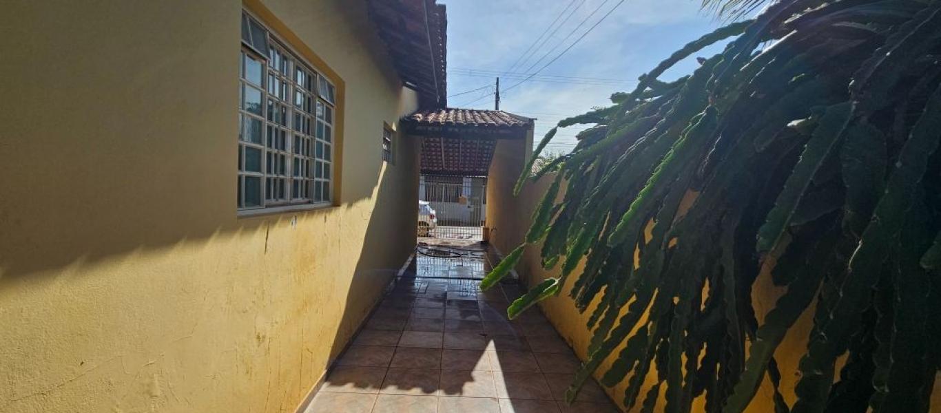 CASA NA Vila Nova Florínea em Assis