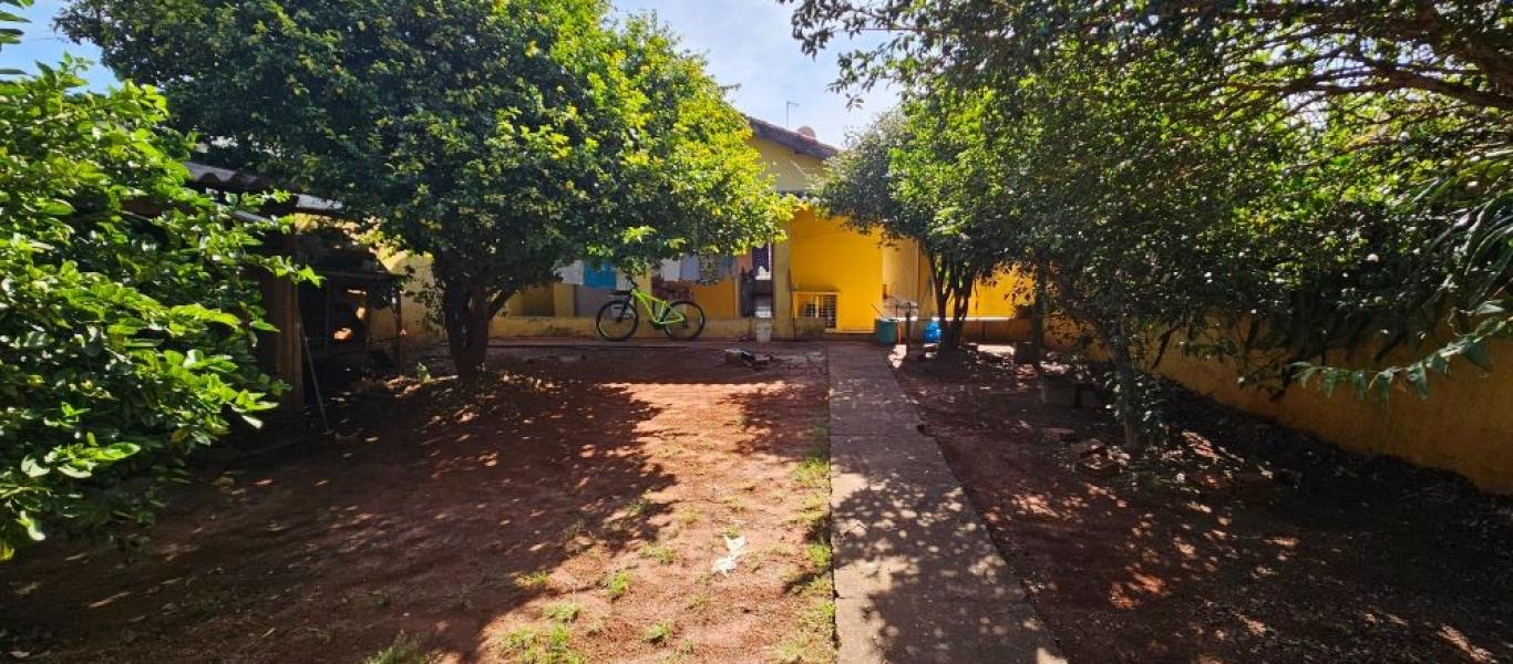 CASA NA Vila Nova Florínea em Assis