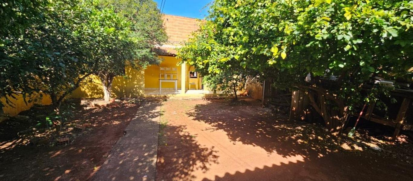 CASA NA Vila Nova Florínea em Assis