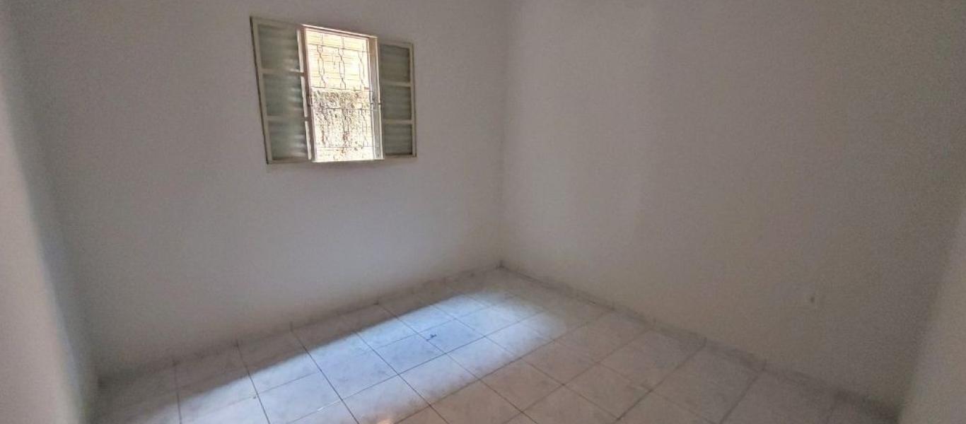 CASA NA Vila Rodrigues em Assis