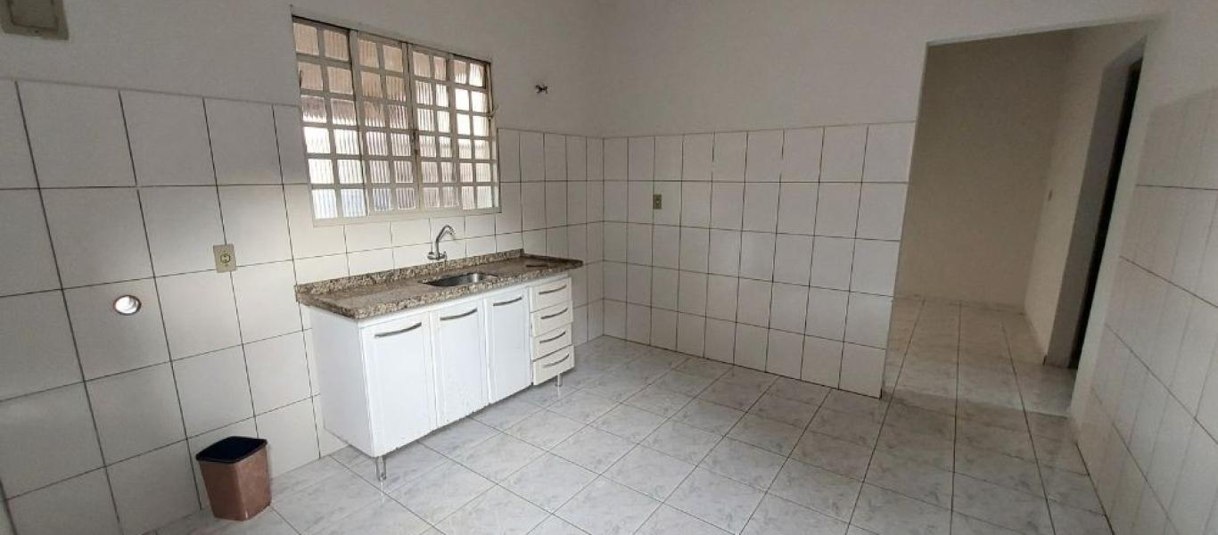 CASA NA Vila Rodrigues em Assis