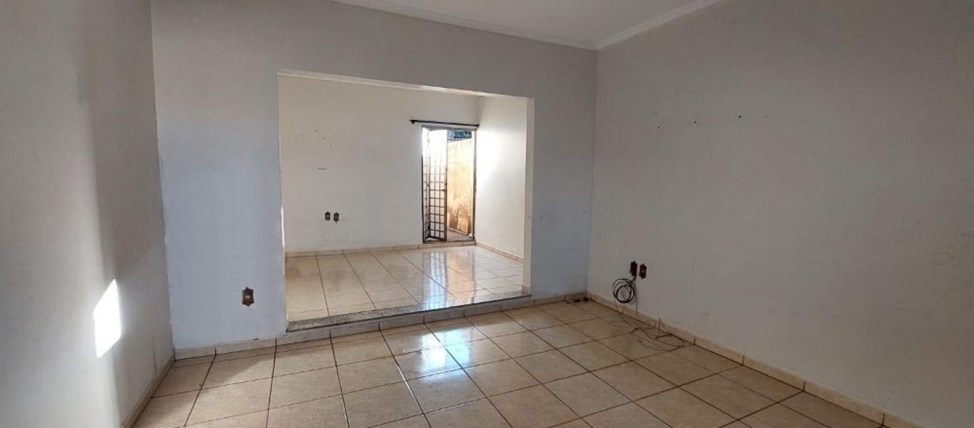 CASA NA Vila Nova Santana em Assis
