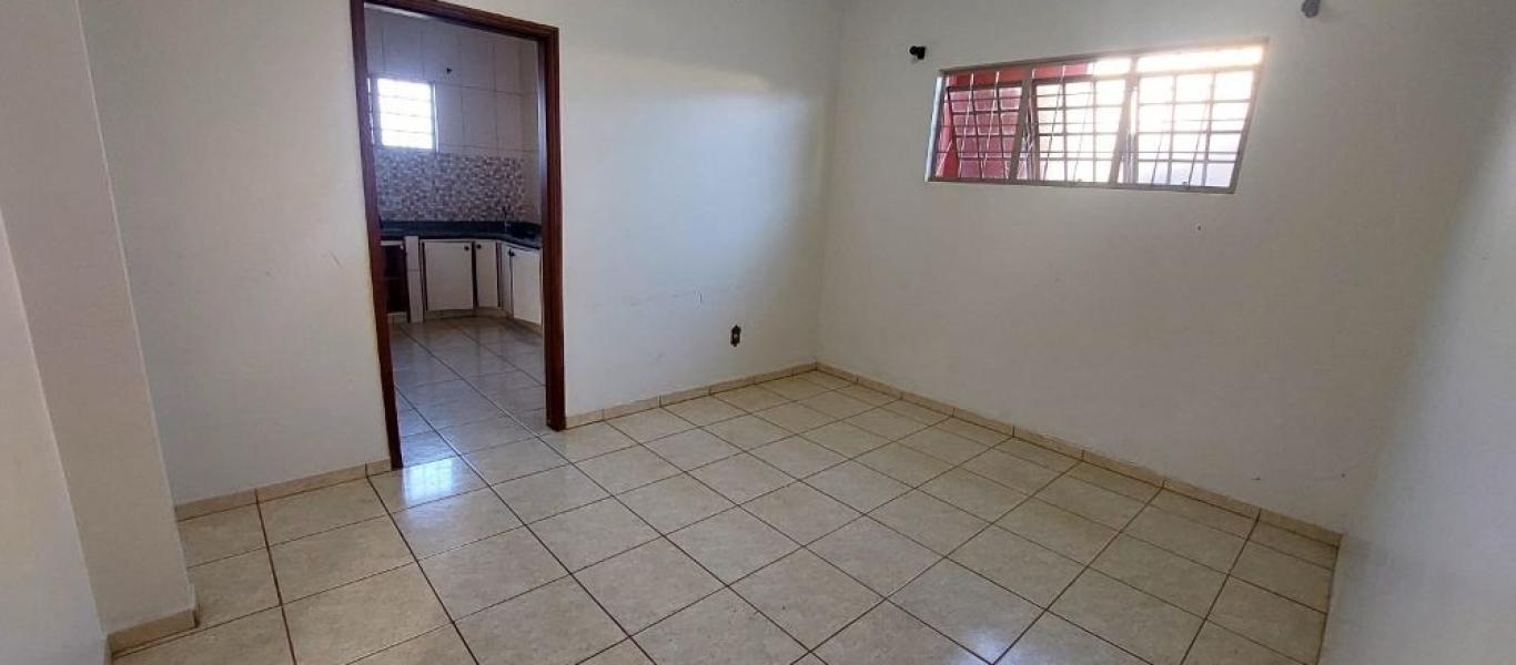 CASA NA Vila Nova Santana em Assis