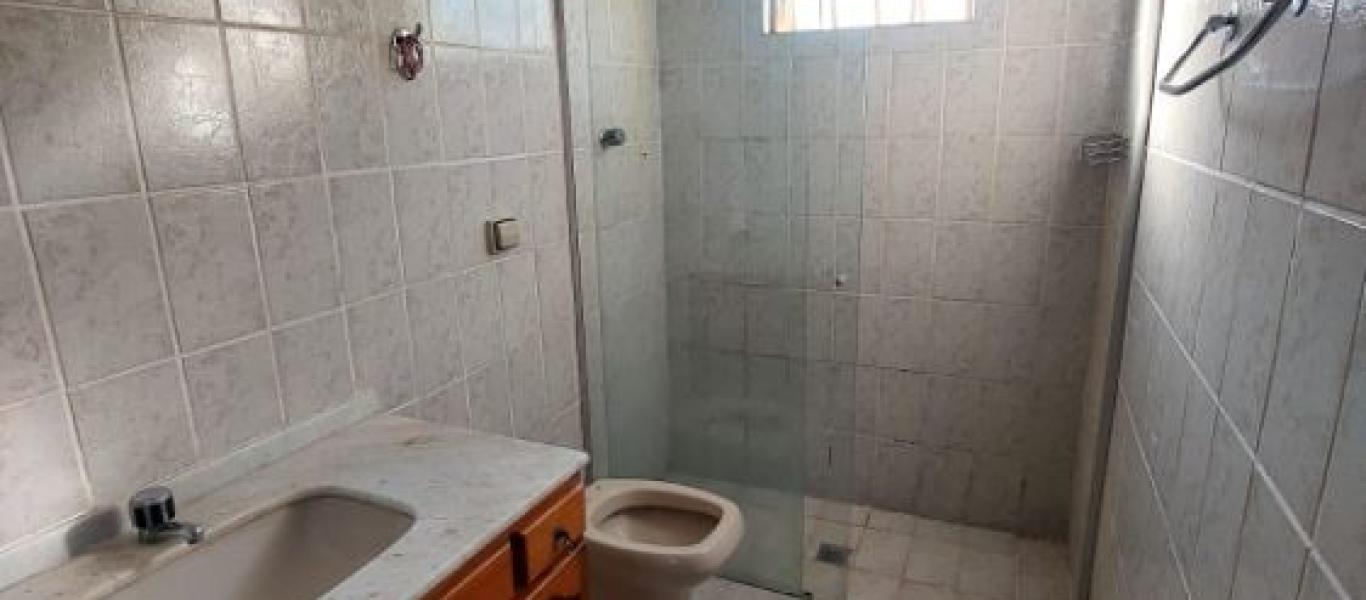 CASA NA Vila Nova Santana em Assis