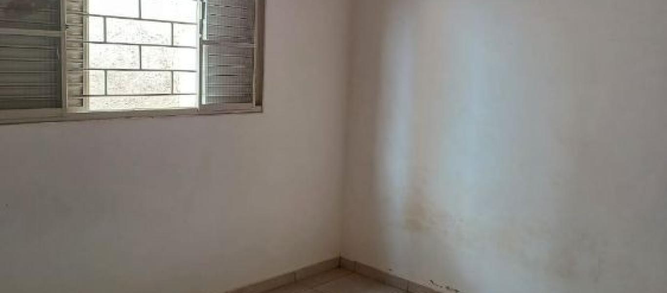 CASA NA Vila Orestes em Assis