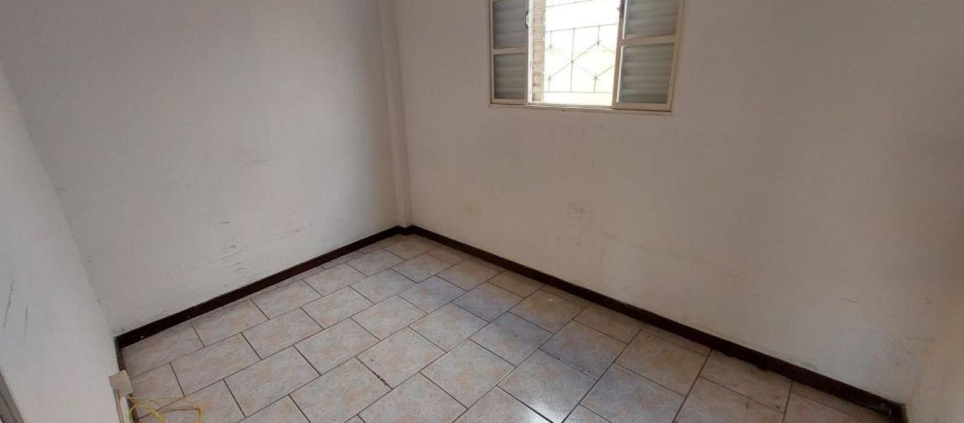 CASA NA Vila Clementina em Assis