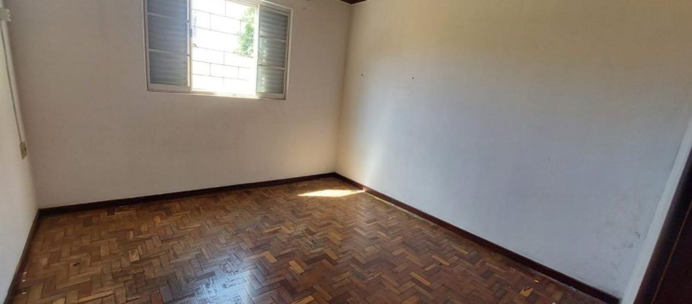 CASA NA Vila Clementina em Assis