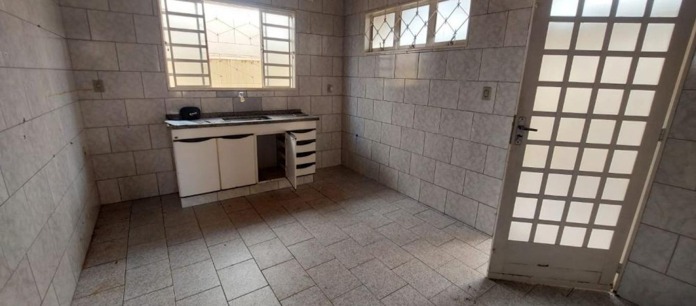 CASA NA Vila Clementina em Assis