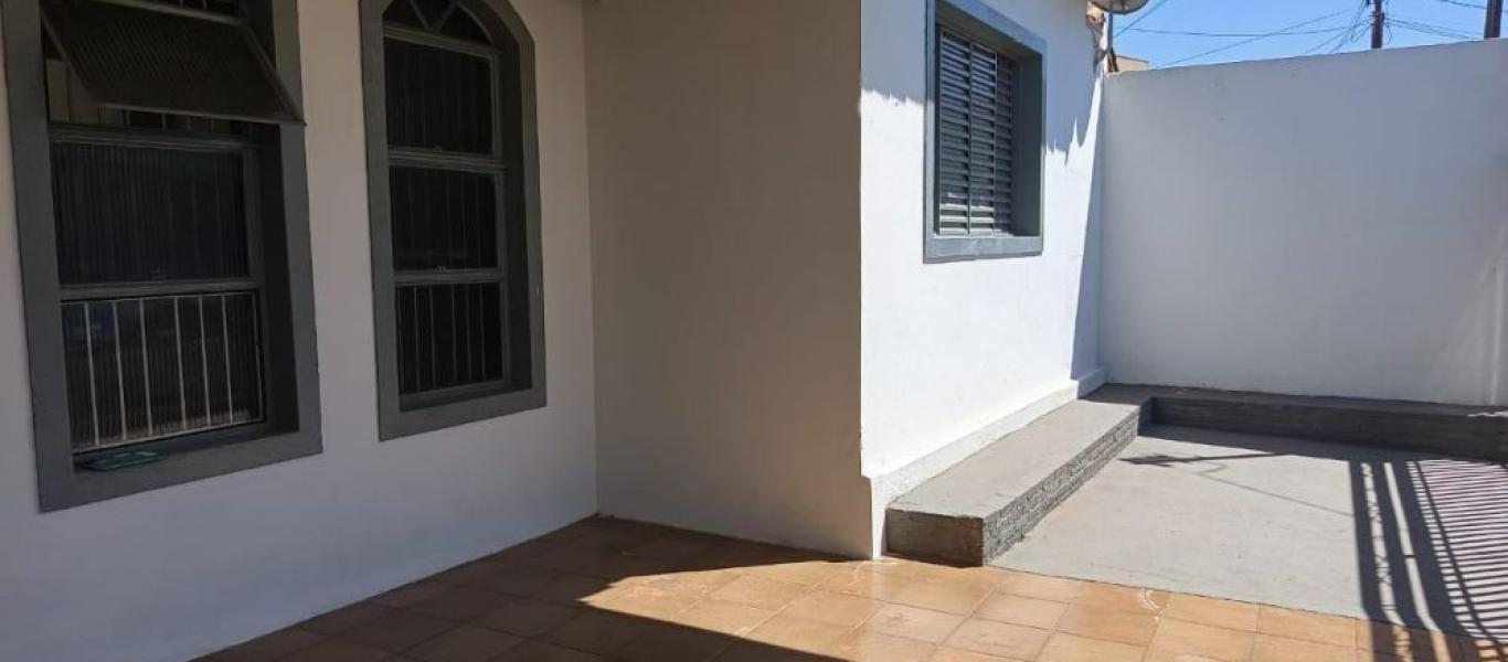 CASA NA VILA SANTA CECILIA em Assis