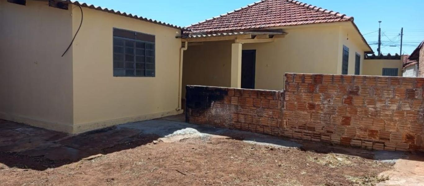 CASA NA VILA SANTA CECILIA em Assis