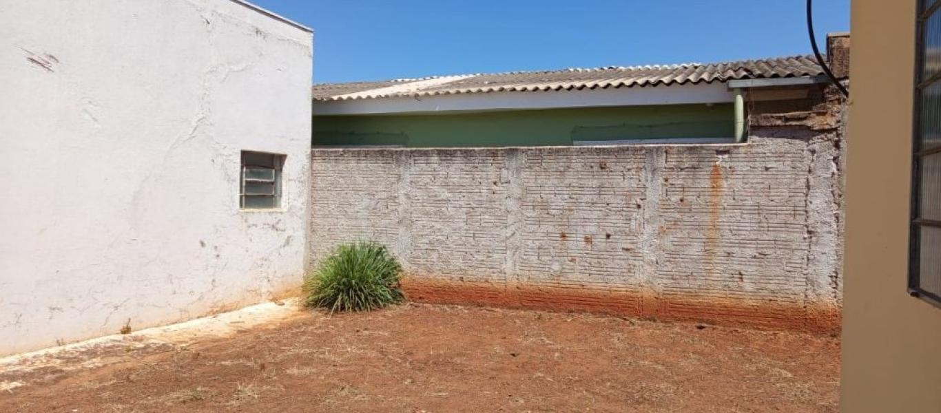 CASA NA VILA SANTA CECILIA em Assis