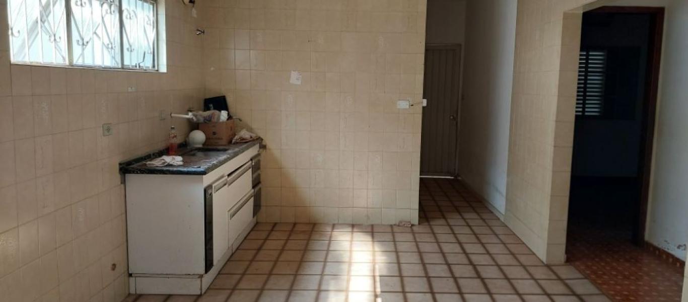 CASA NA Centro em Assis