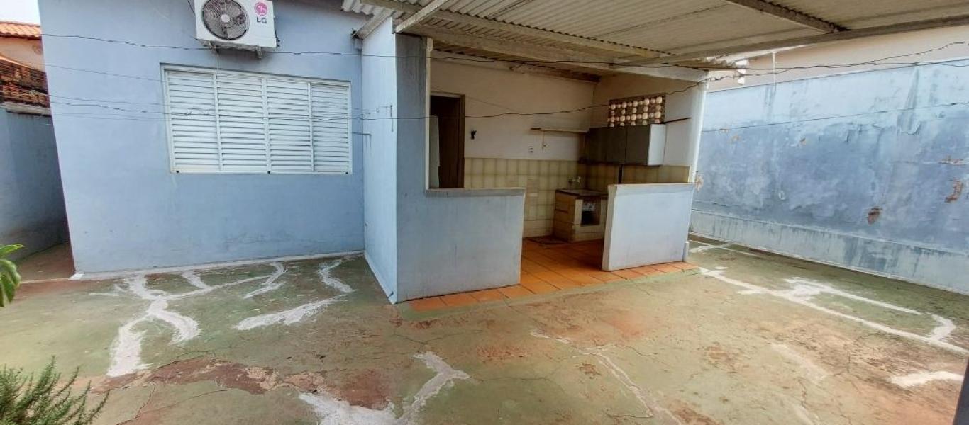 CASA NA Centro em Assis