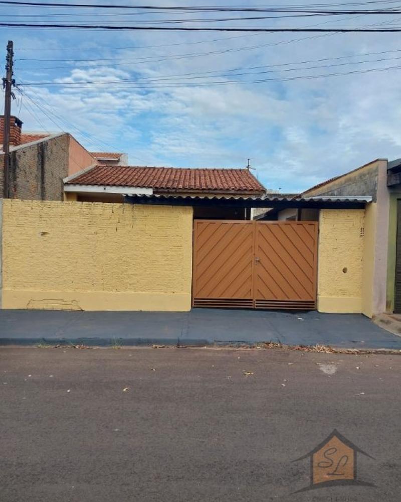 CASA NO Parque das Flores em Assis