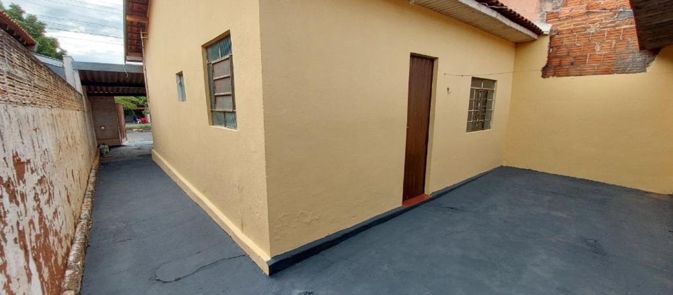 CASA NO Parque das Flores em Assis