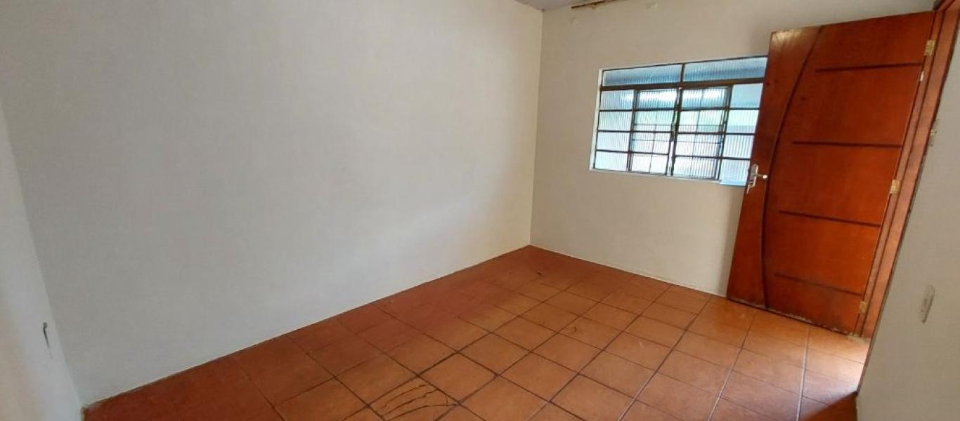 CASA NO Parque das Flores em Assis