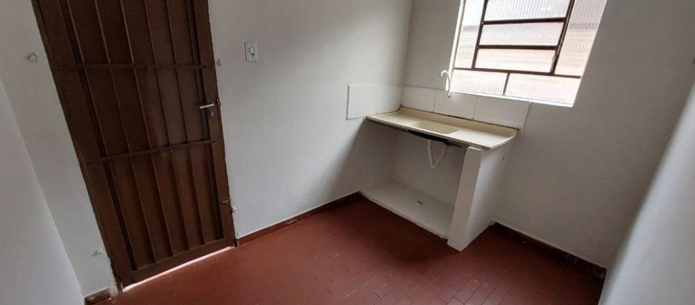 CASA NO Parque das Flores em Assis