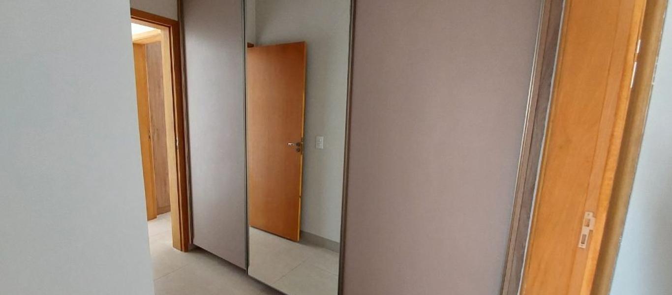 CASA NA Vila Tênis Clube em Assis