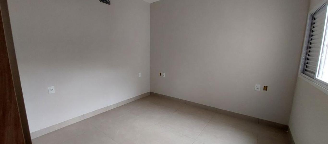 CASA NA Vila Tênis Clube em Assis