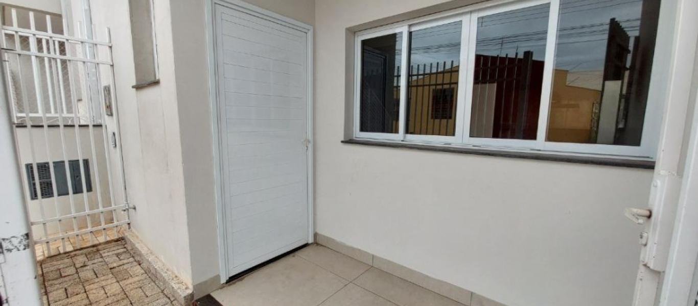 CASA NA Vila Tênis Clube em Assis