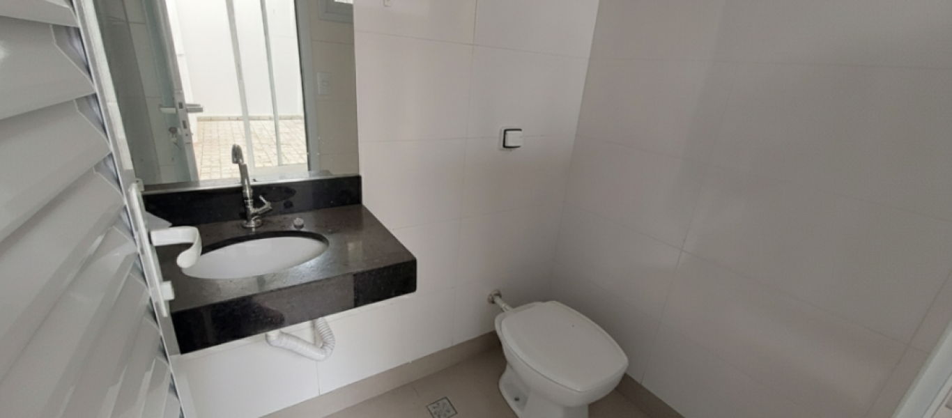 CASA NA Vila Tênis Clube em Assis