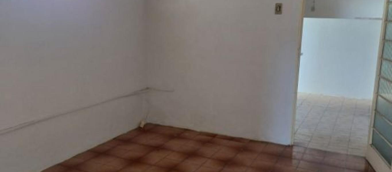 CASA NA Vila Fabiano em Assis